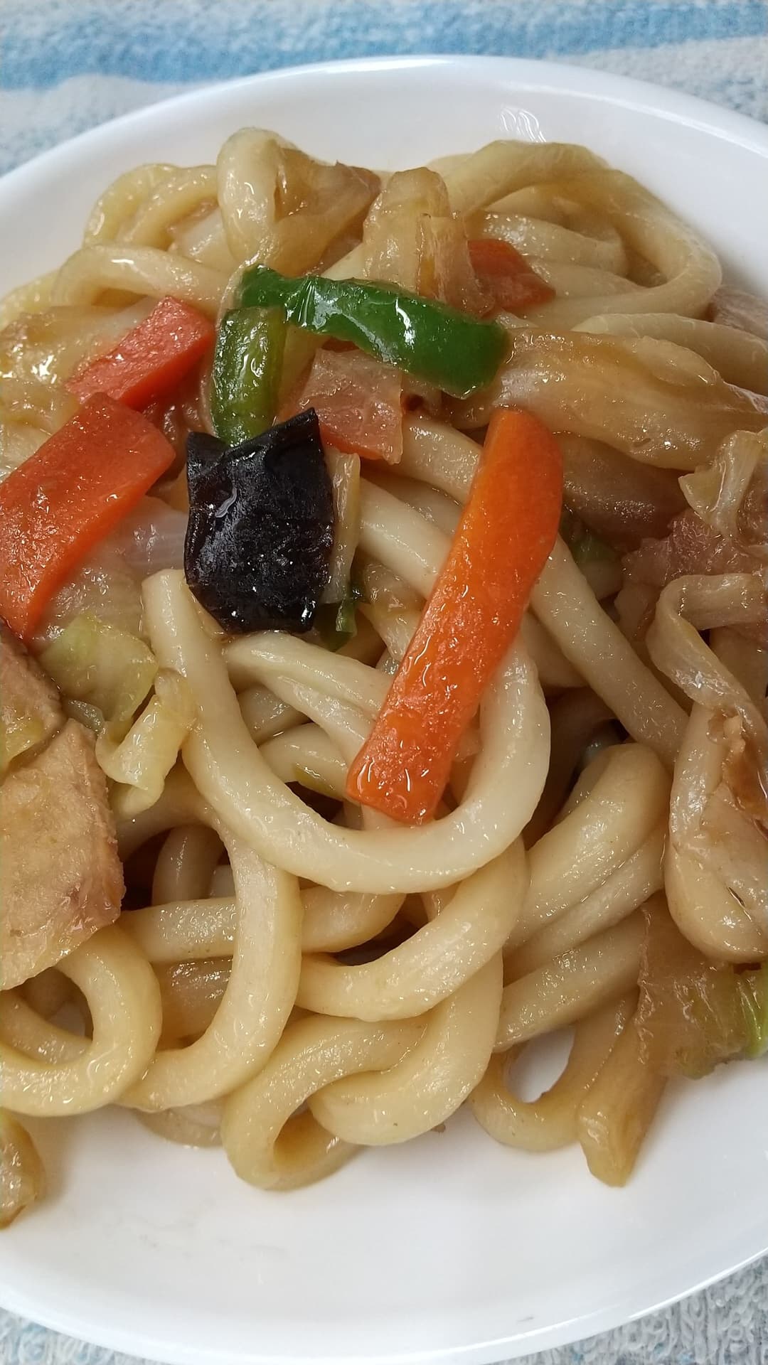 野菜いっぱい焼きうどんの完成写真