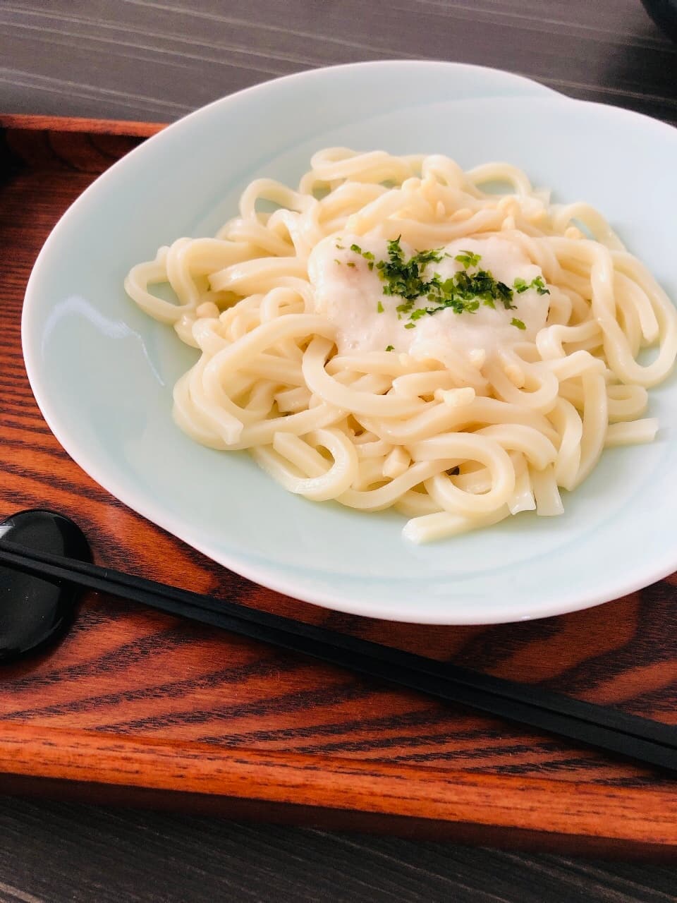あおさ香るとろろぶっかけうどんの完成写真