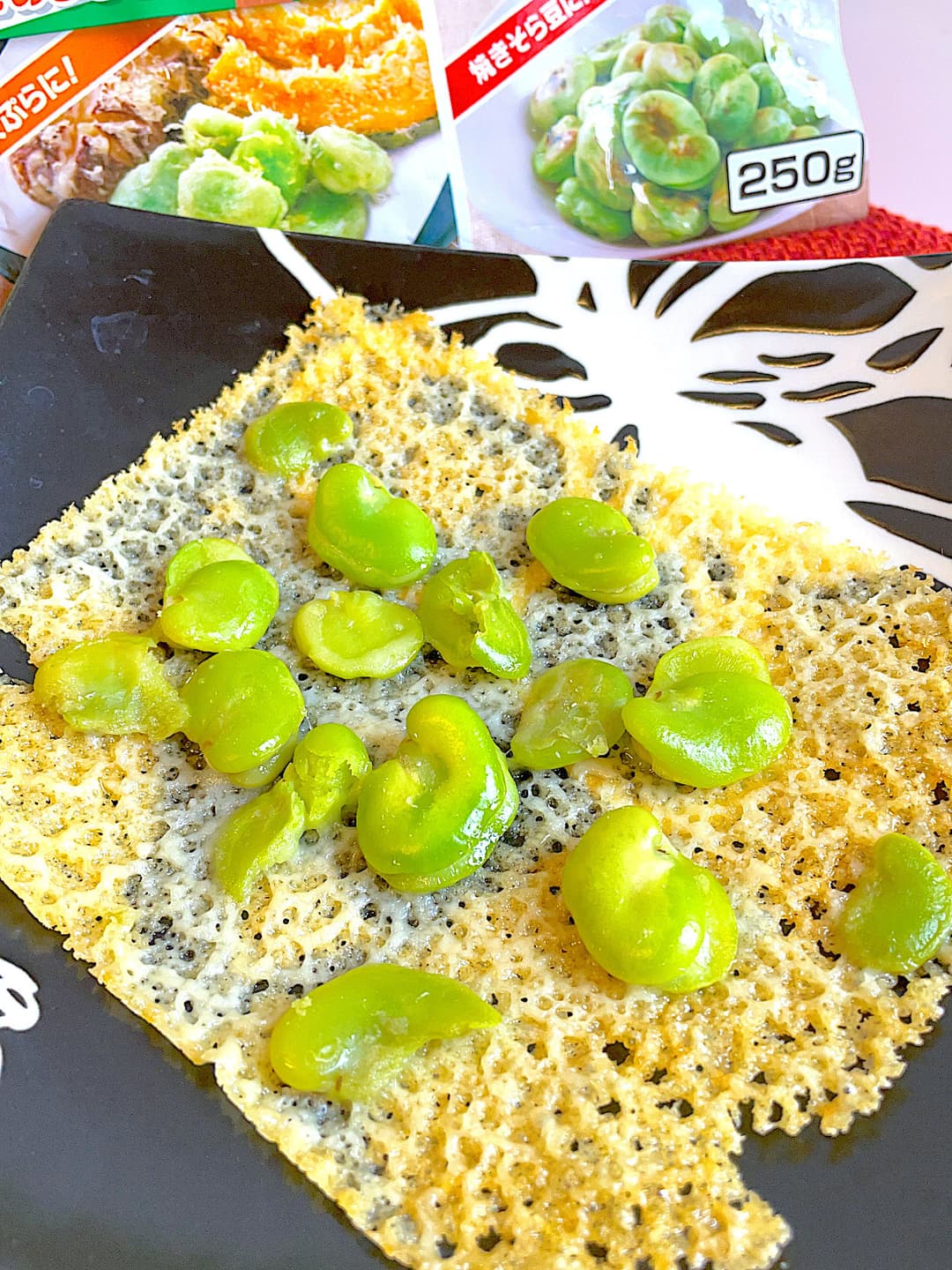そら豆のチーズせんべいの完成写真