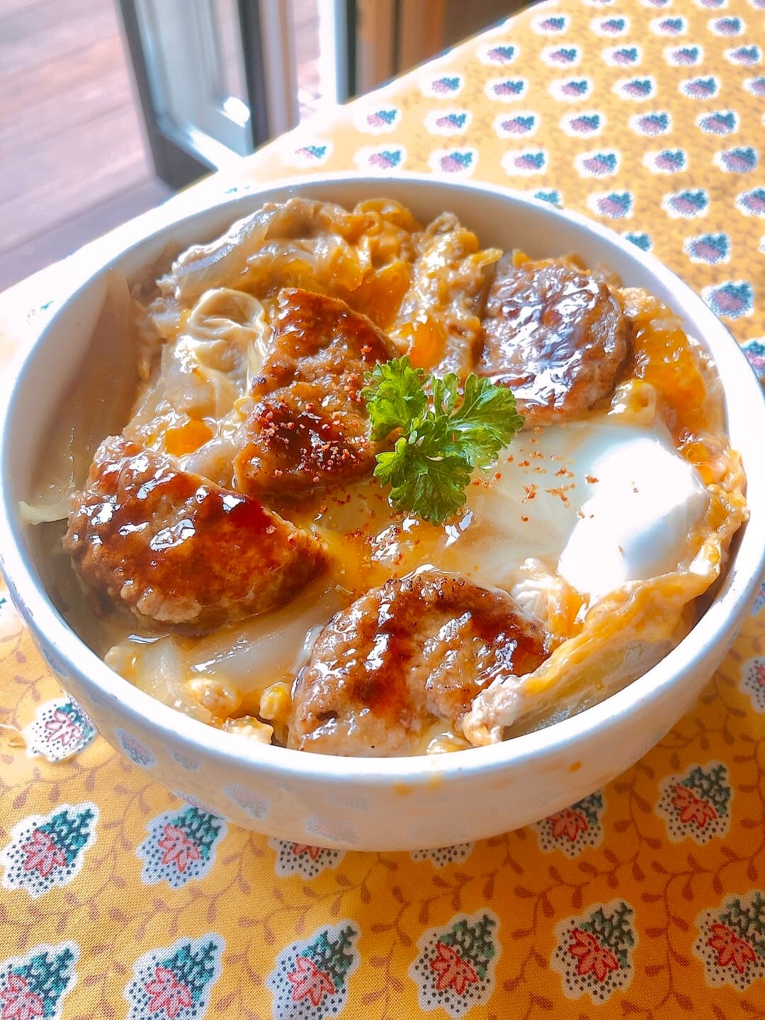 鶏つくねの親子丼の完成写真