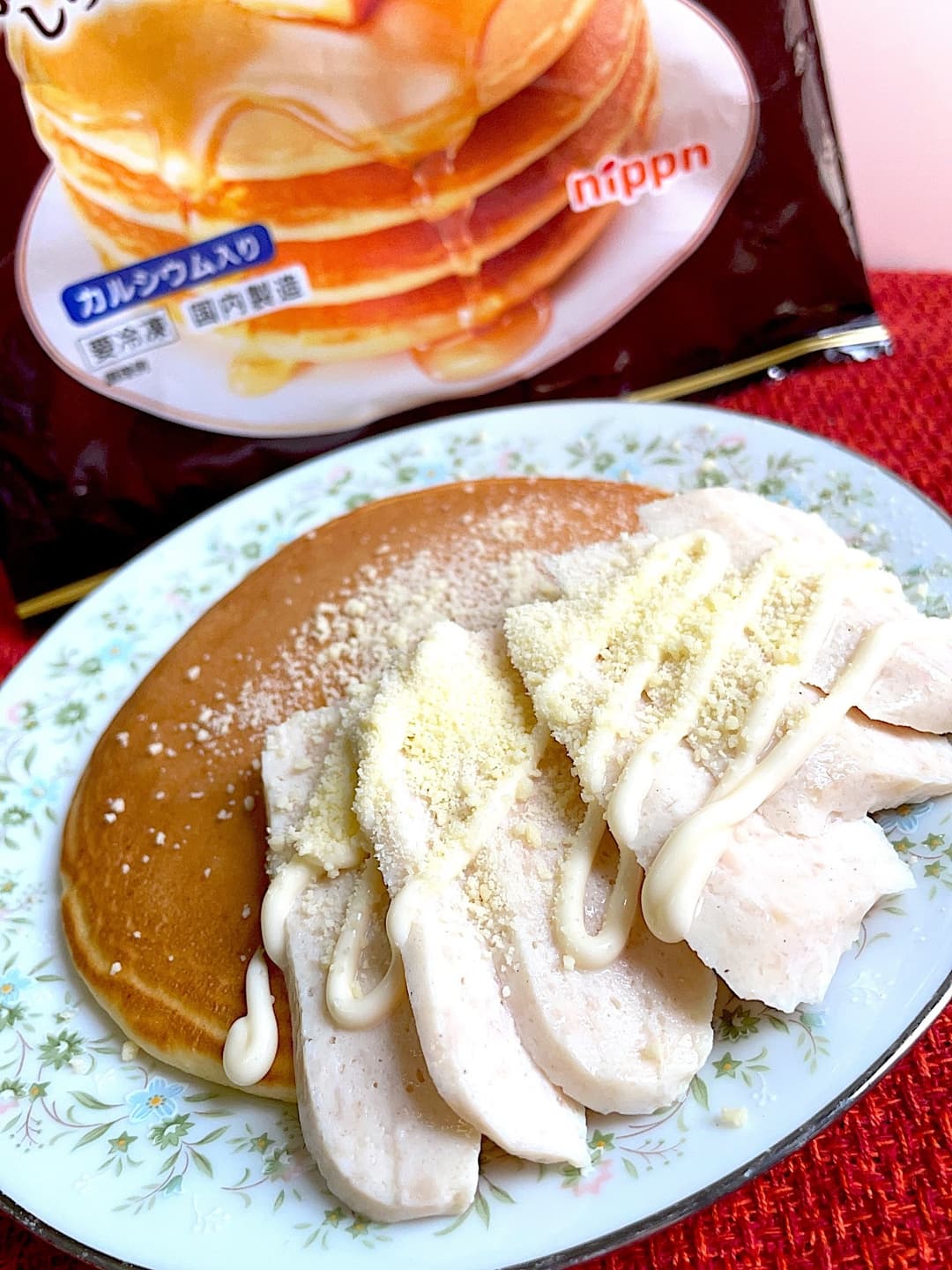マヨサラダチキンのホットケーキの完成写真