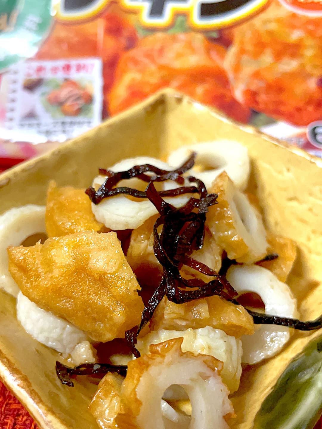 からあげとちくわの塩昆布サラダの完成写真