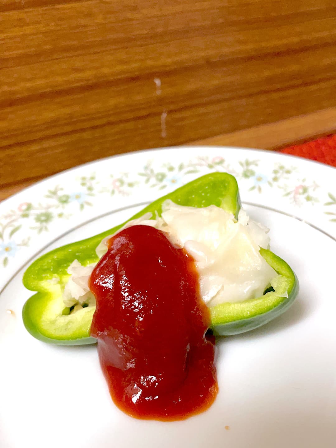 ピーマンのえびシューマイ詰めの完成写真