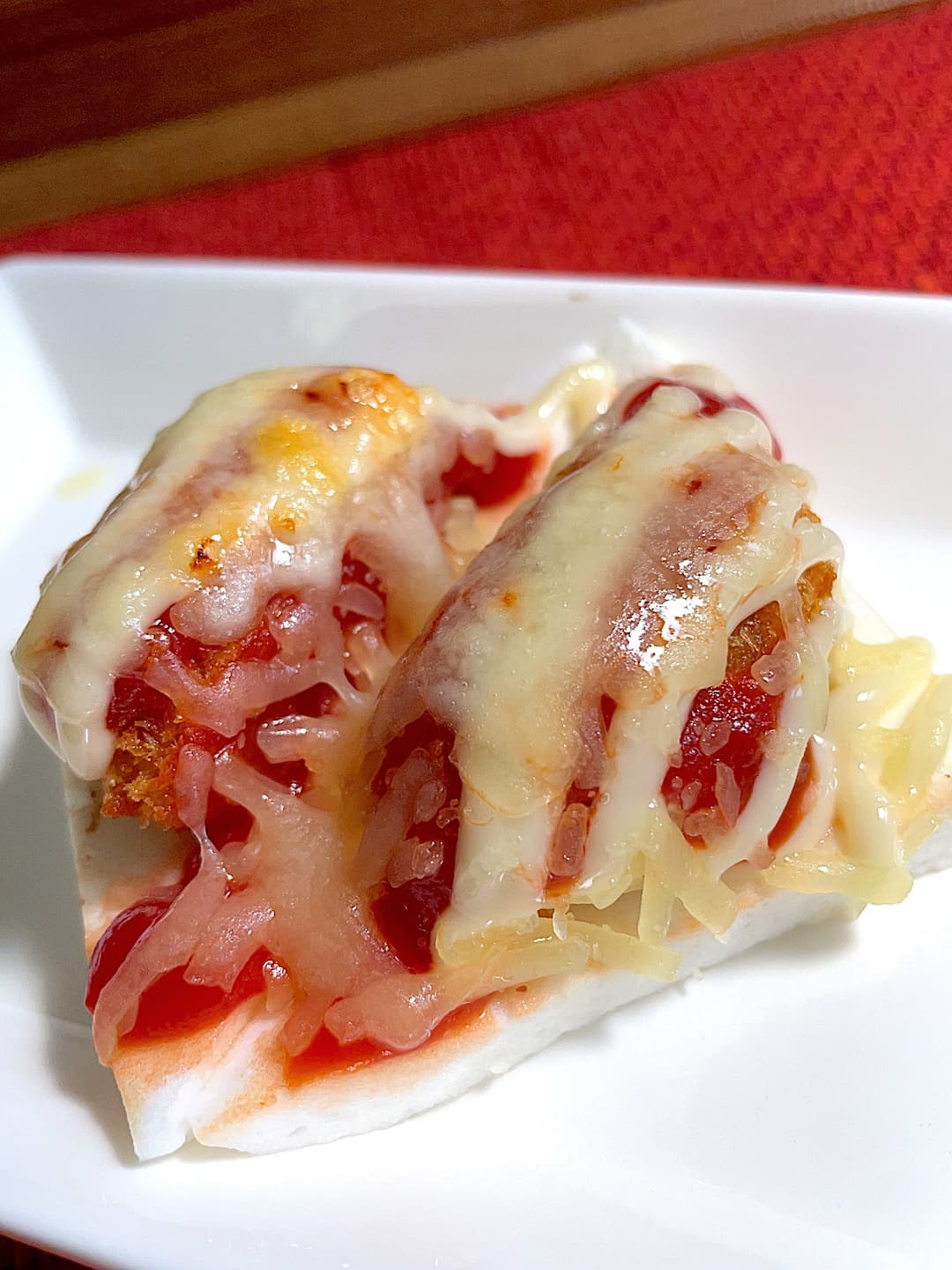 カレーコロッケのはんぺんピザの完成写真