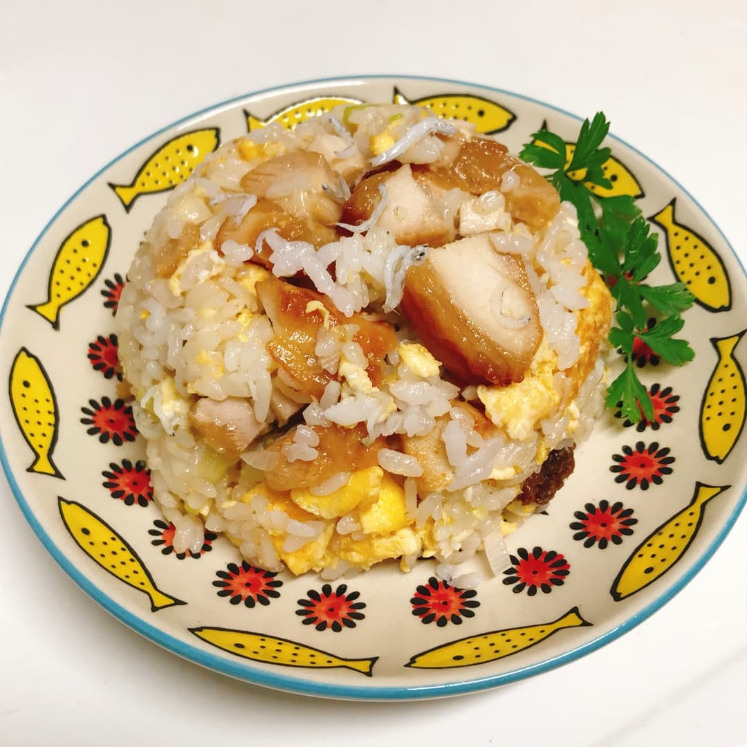 てり焼きチキンとしらすの炒飯の完成写真