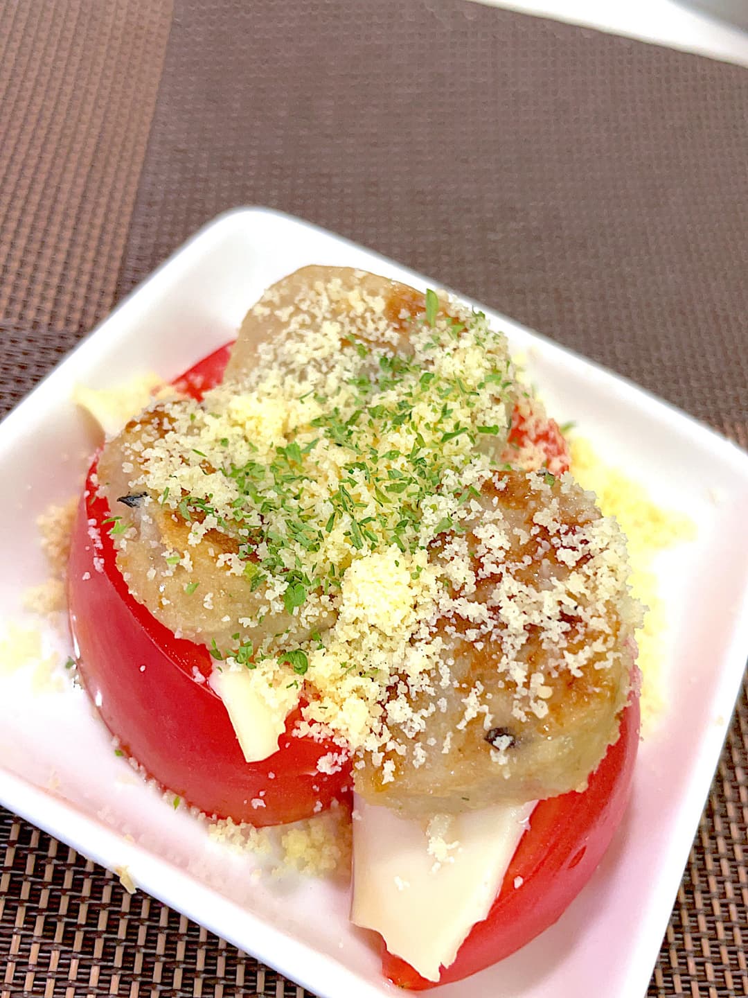 チキングリルのトマトチーズ焼きの完成写真