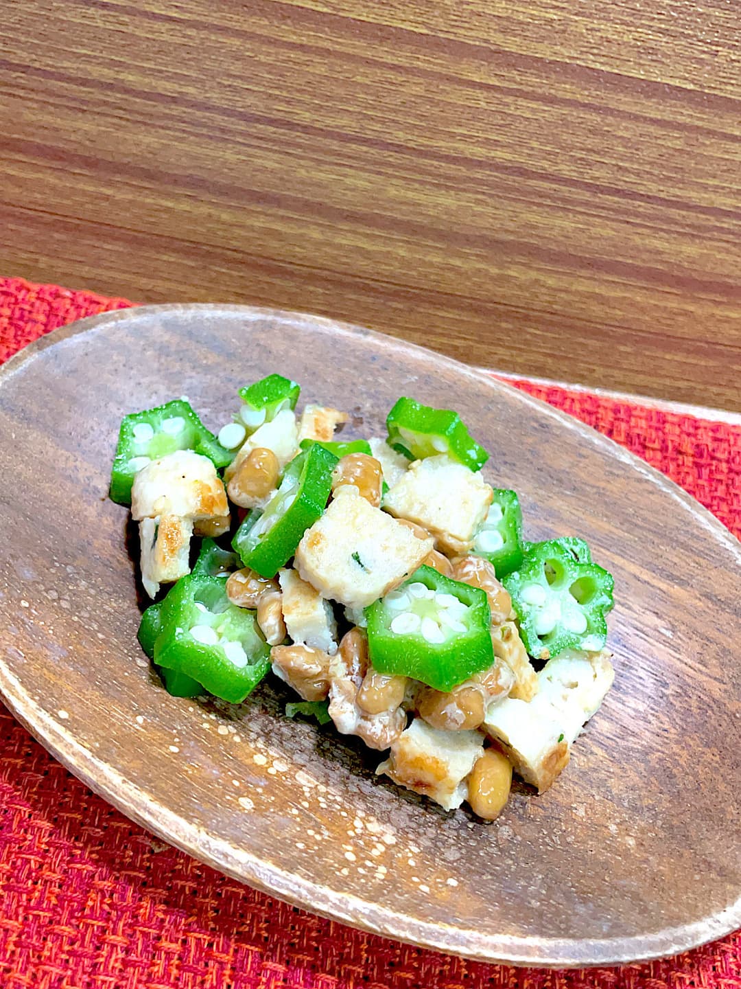 豚カルビ焼のねばねばサラダの完成写真