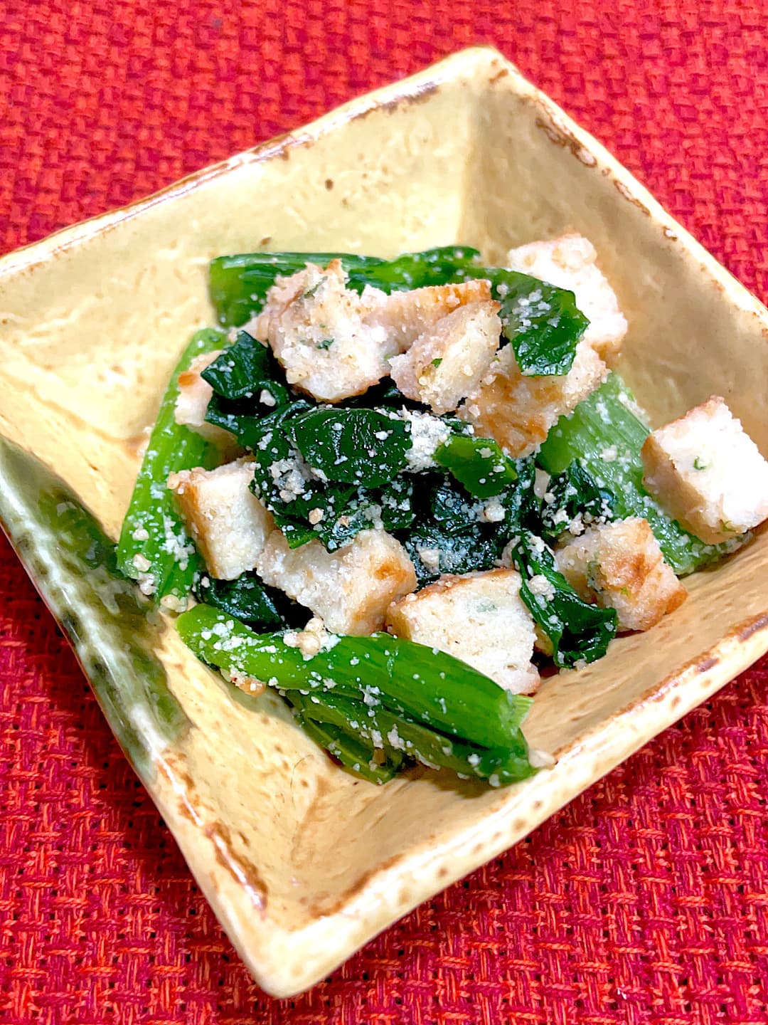 豚カルビ焼のほうれん草の胡麻和えの完成写真