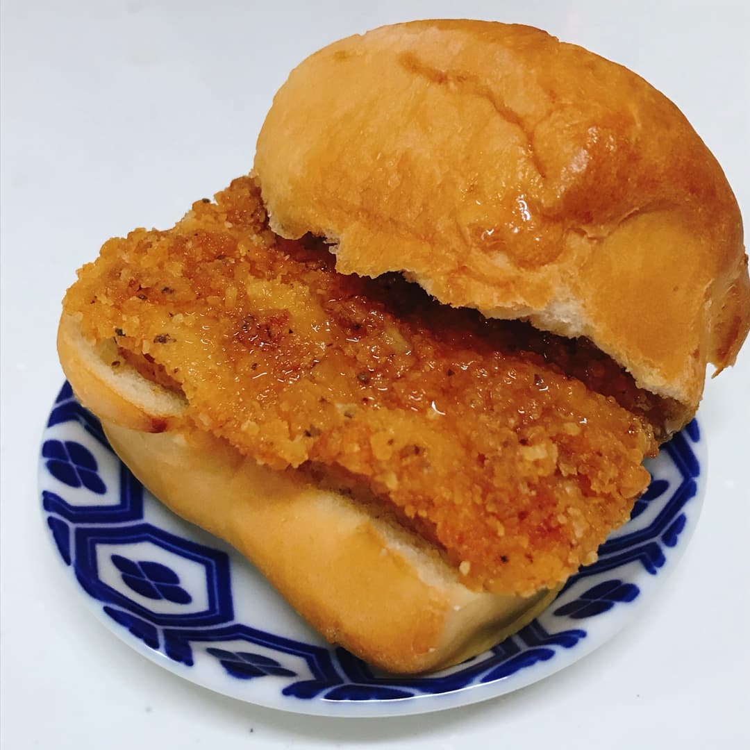 フライドチキンメープルバーガーの完成写真