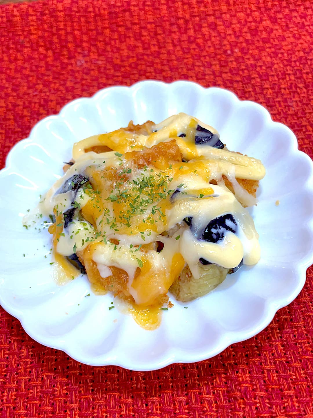 揚げなすとコロッケのマヨチーズ焼きの完成写真