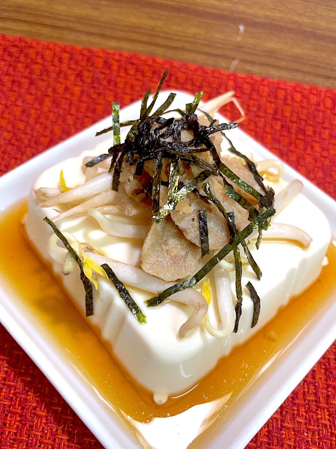 ミニハンバーグのもやし冷奴の完成写真
