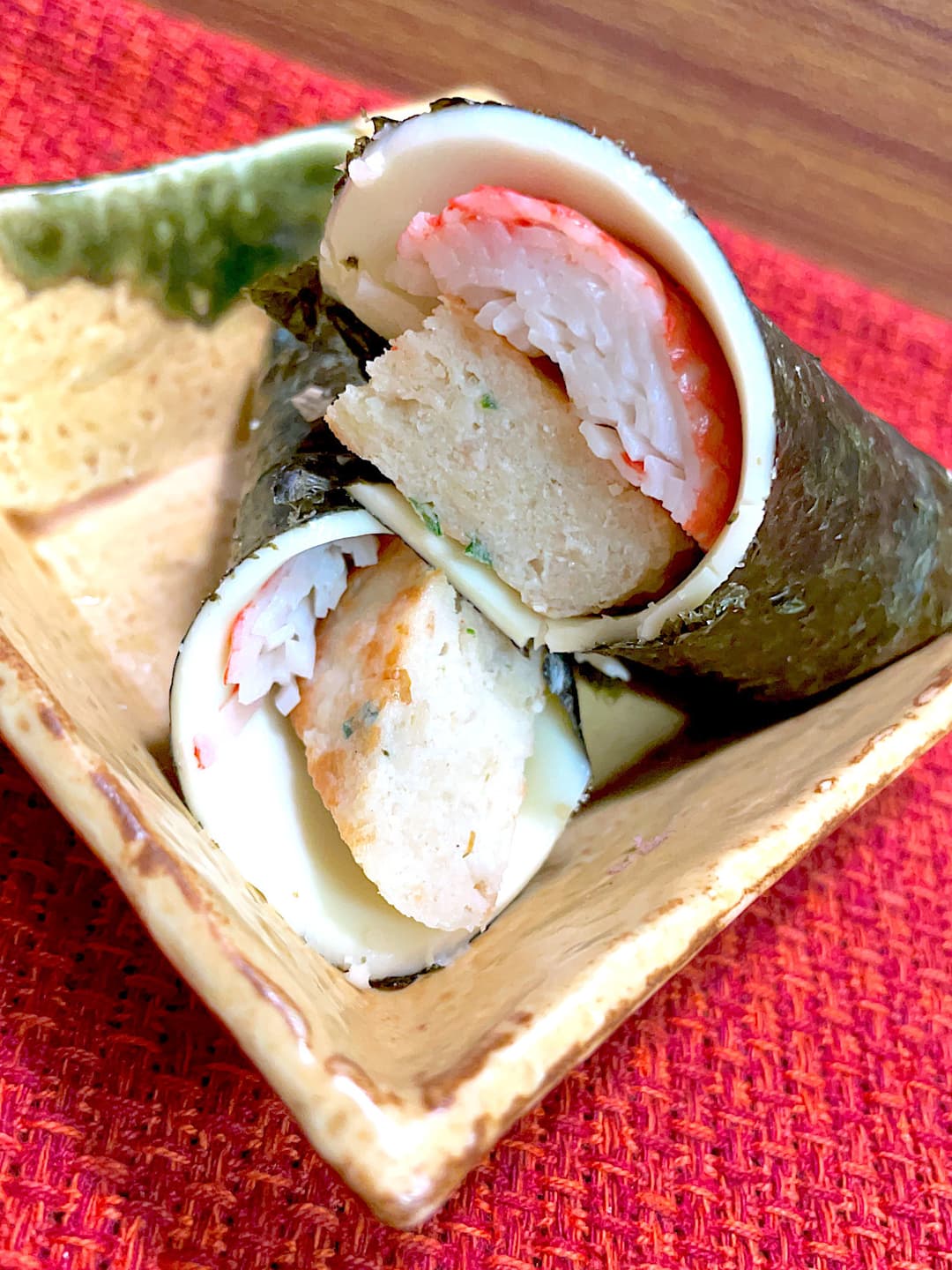 ねぎ塩豚カルビ焼のかにかまロールの完成写真
