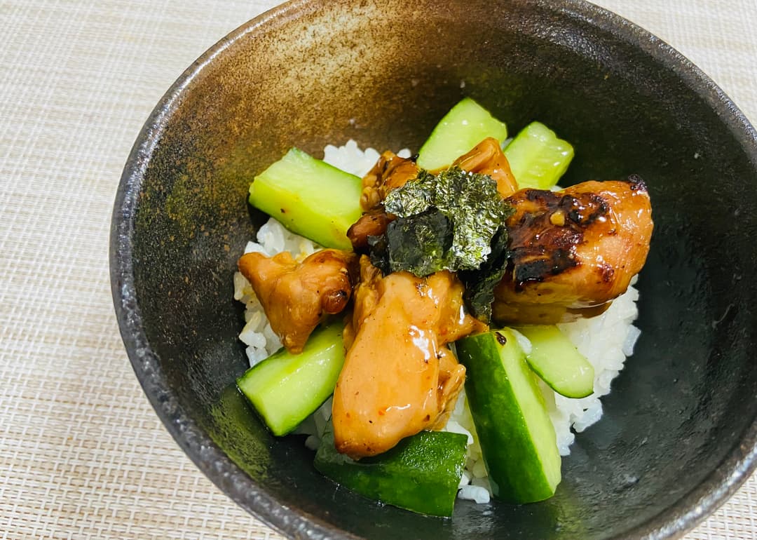 炭火焼鳥さっぱり丼の完成写真