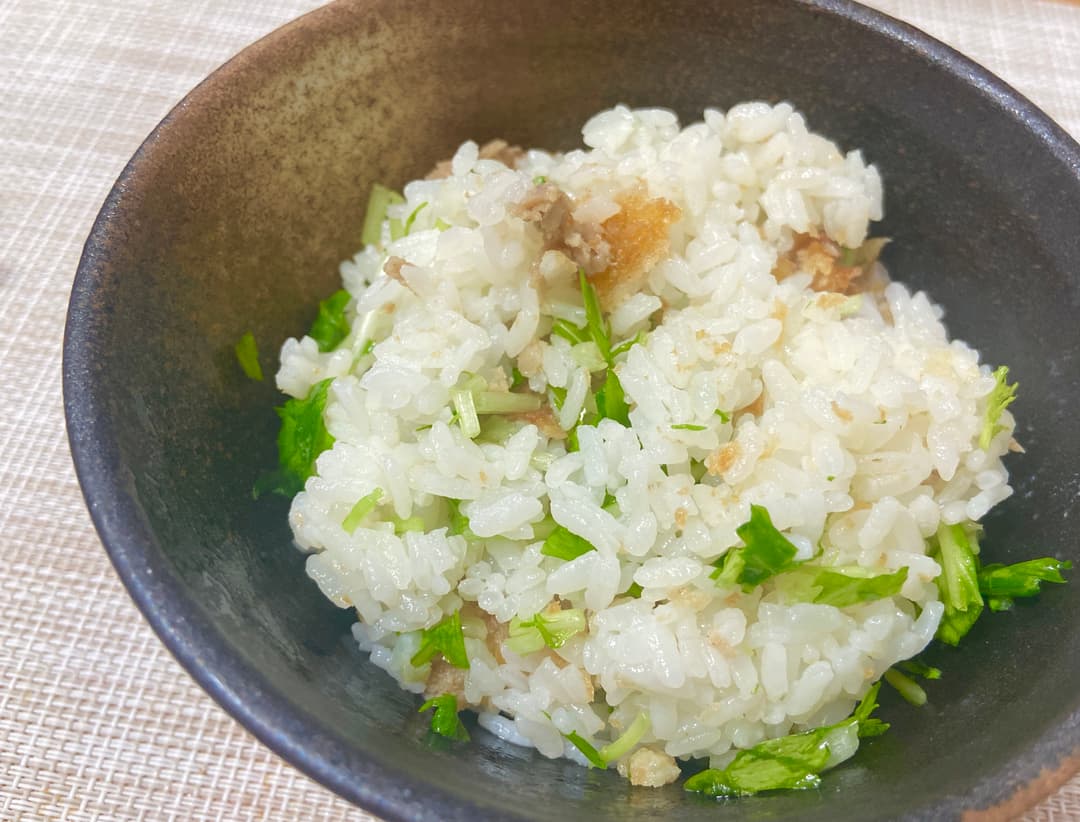 ジューシーメンチカツの水菜混ぜごはんの完成写真