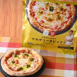 ファミリーマートの手伸ばし生地のマルゲリータピッツァ