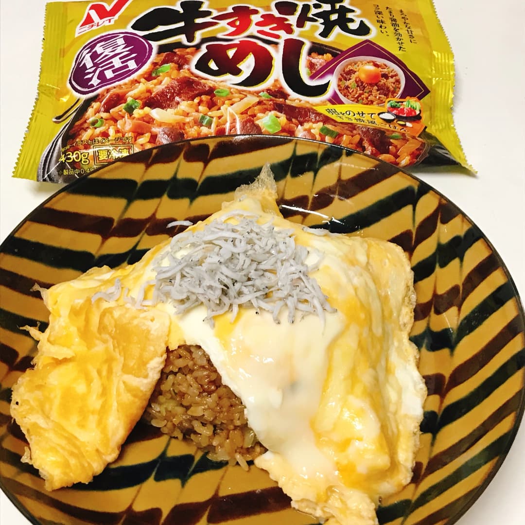 牛すき焼めしのしらすチーズオムライスの完成写真