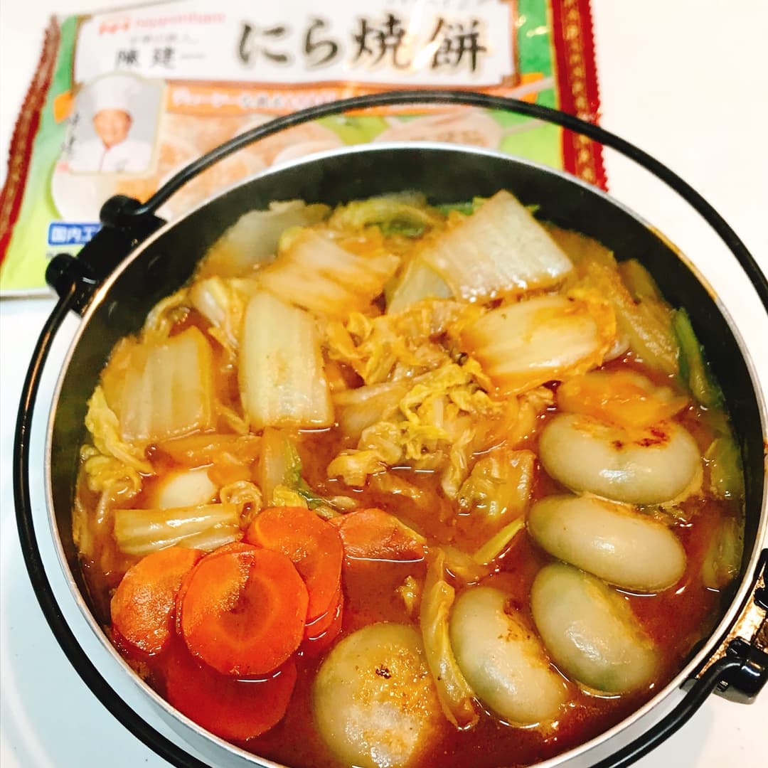 にら焼餅の鶏ガラ味噌鍋の完成写真