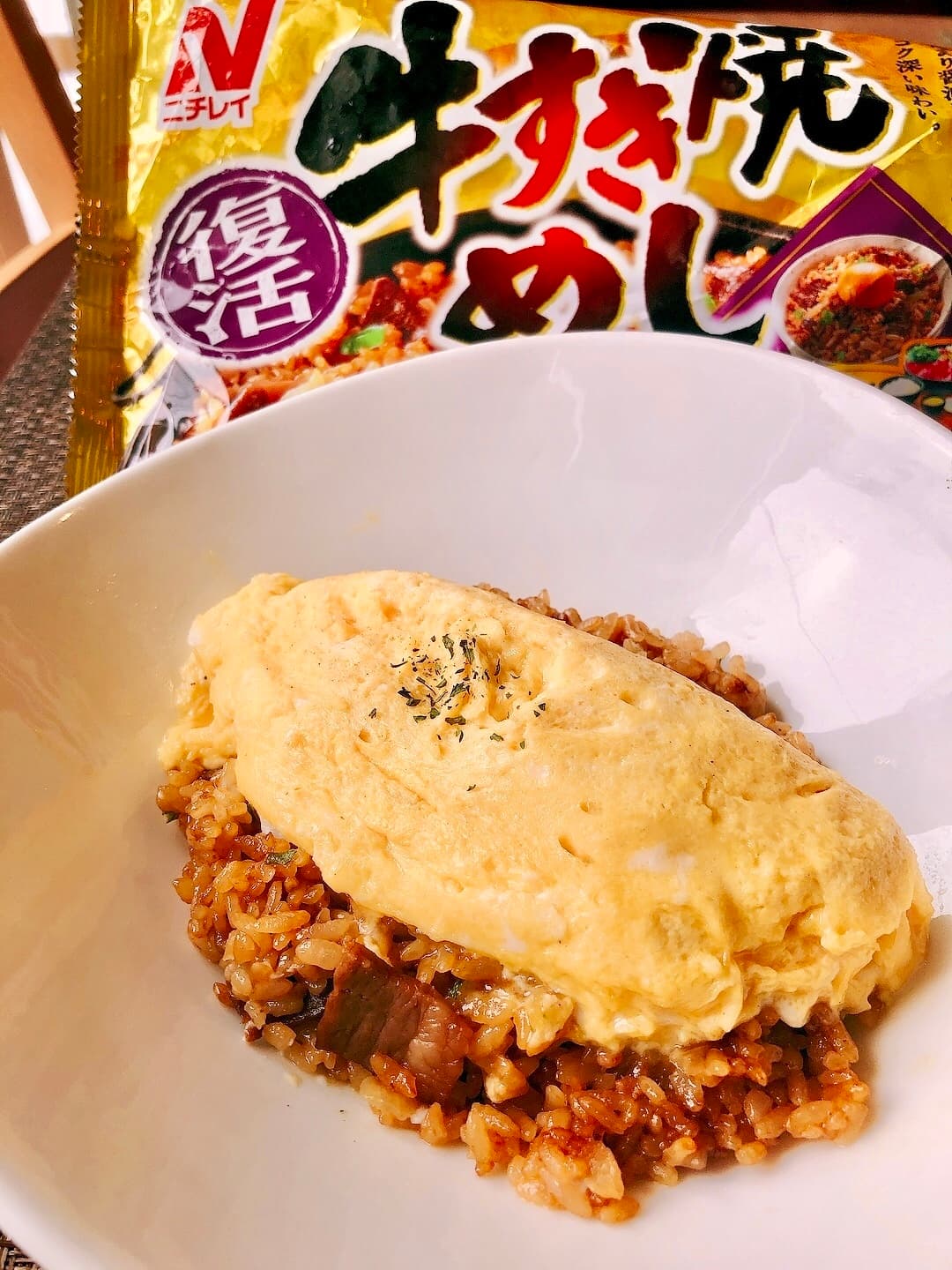 すき焼きめしでオムライスの完成写真