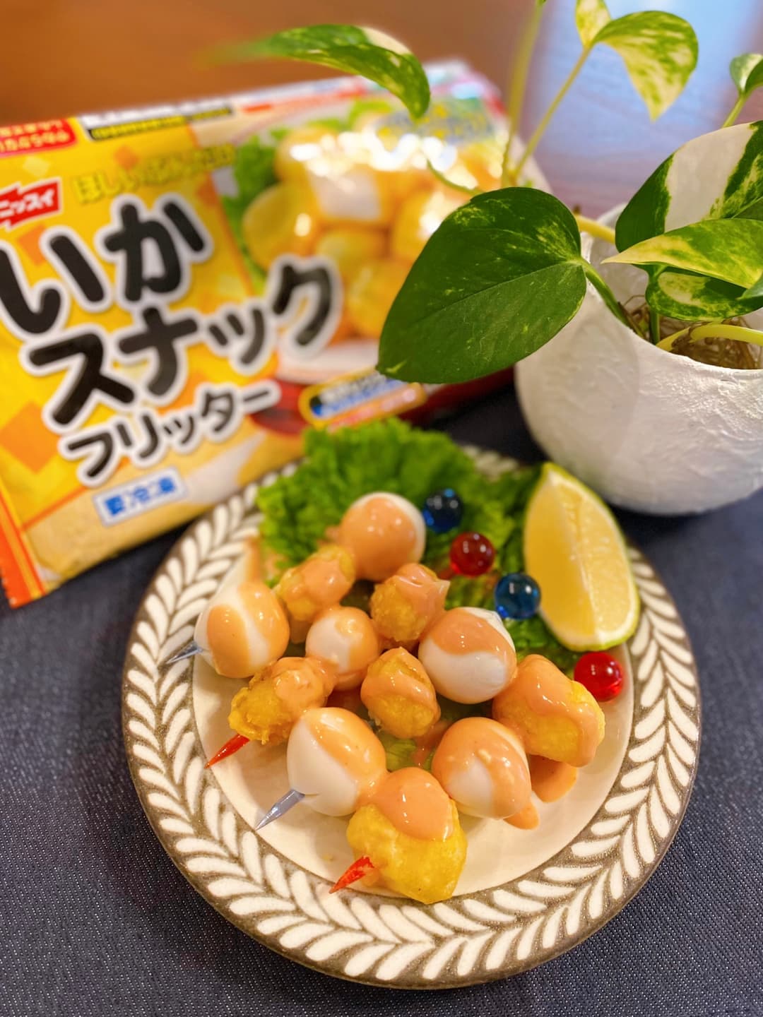 いかスナックとうずらの卵のピンチョスの完成写真