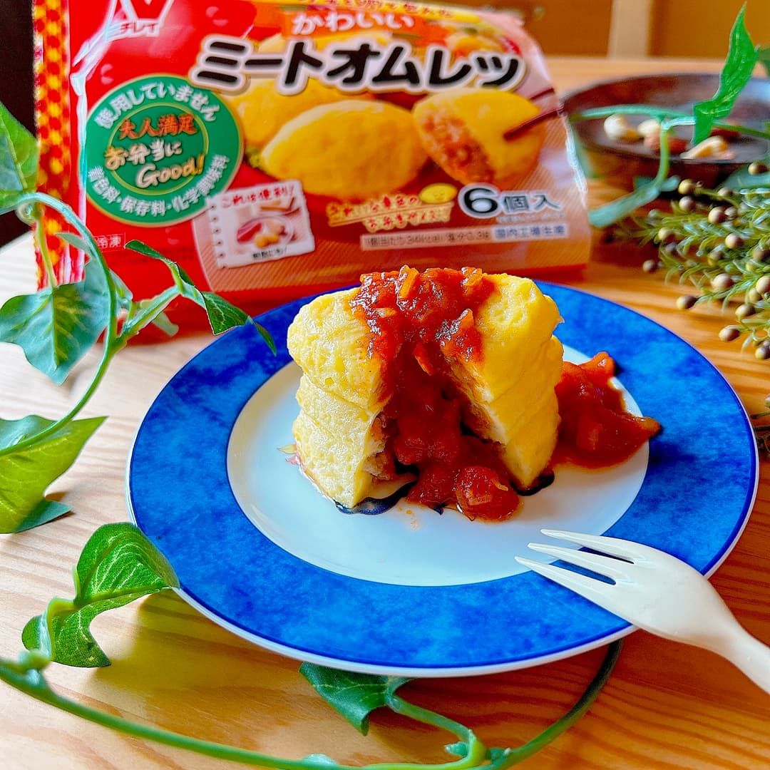 オムレツタワーのトマトソースの完成写真