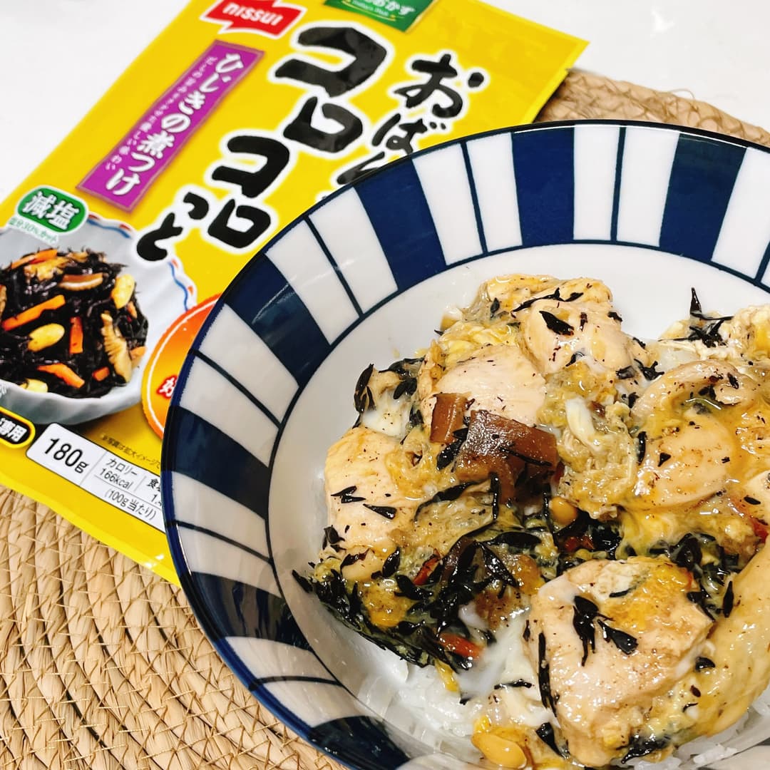 ひじき煮の親子丼の完成写真