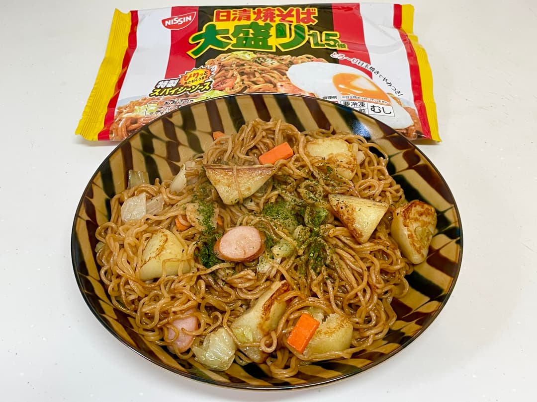 揚げじゃが入り大盛り焼そばの完成写真