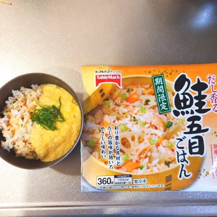 鮭五目ごはんのとろろ飯の完成写真