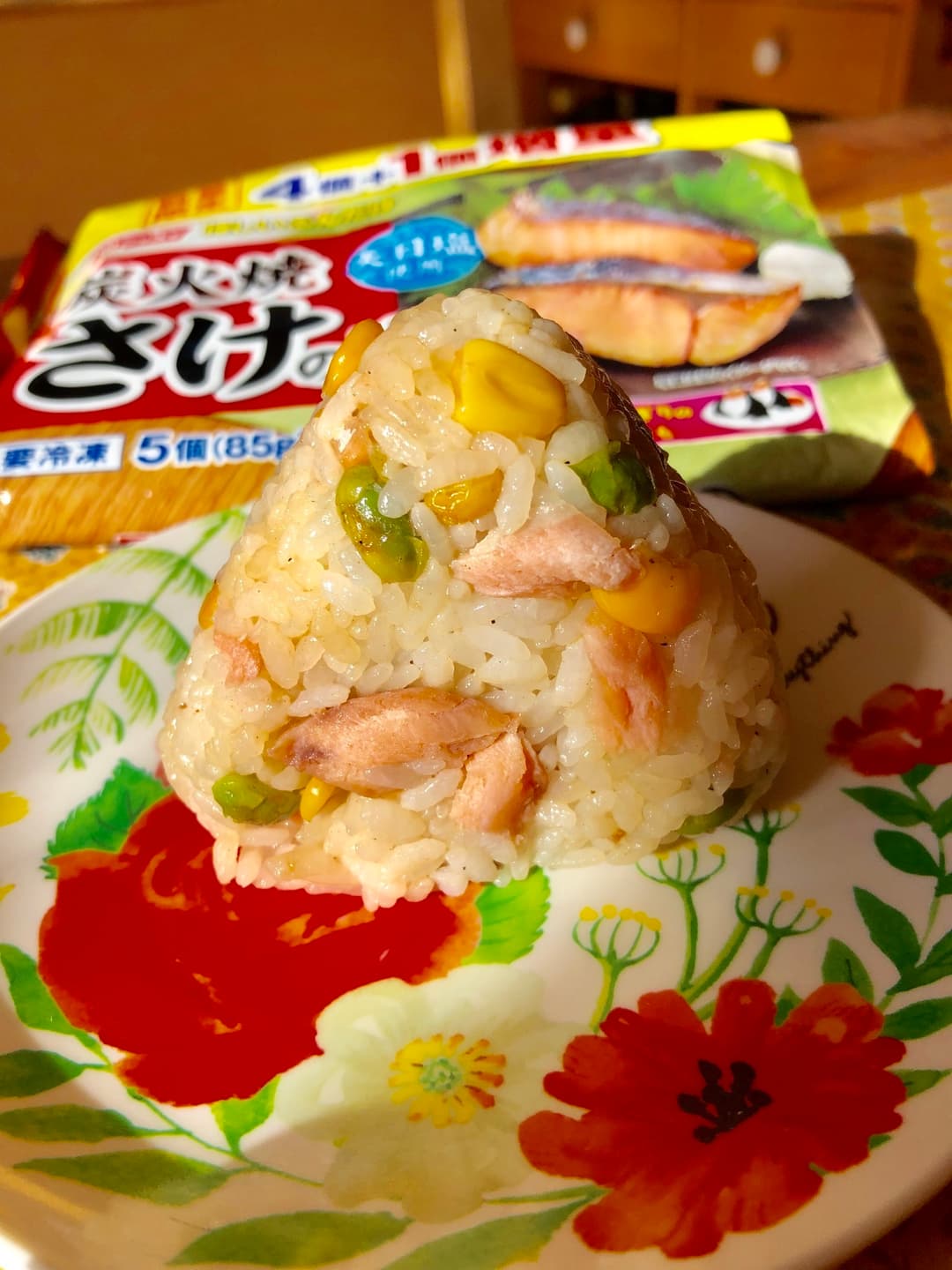 鮭のバター醤油おにぎりの完成写真