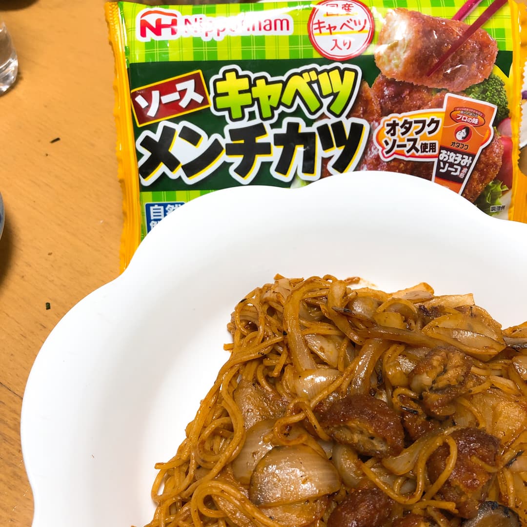 キャベツメンチでナポリタンの完成写真