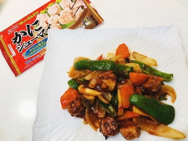 野菜たっぷり!揚げかにシューマイの酢豚風の完成写真