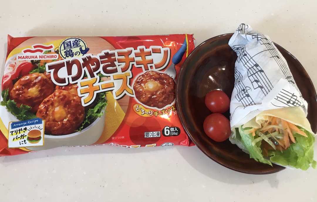 野菜たっぷり照り焼きチキンクレープの完成写真