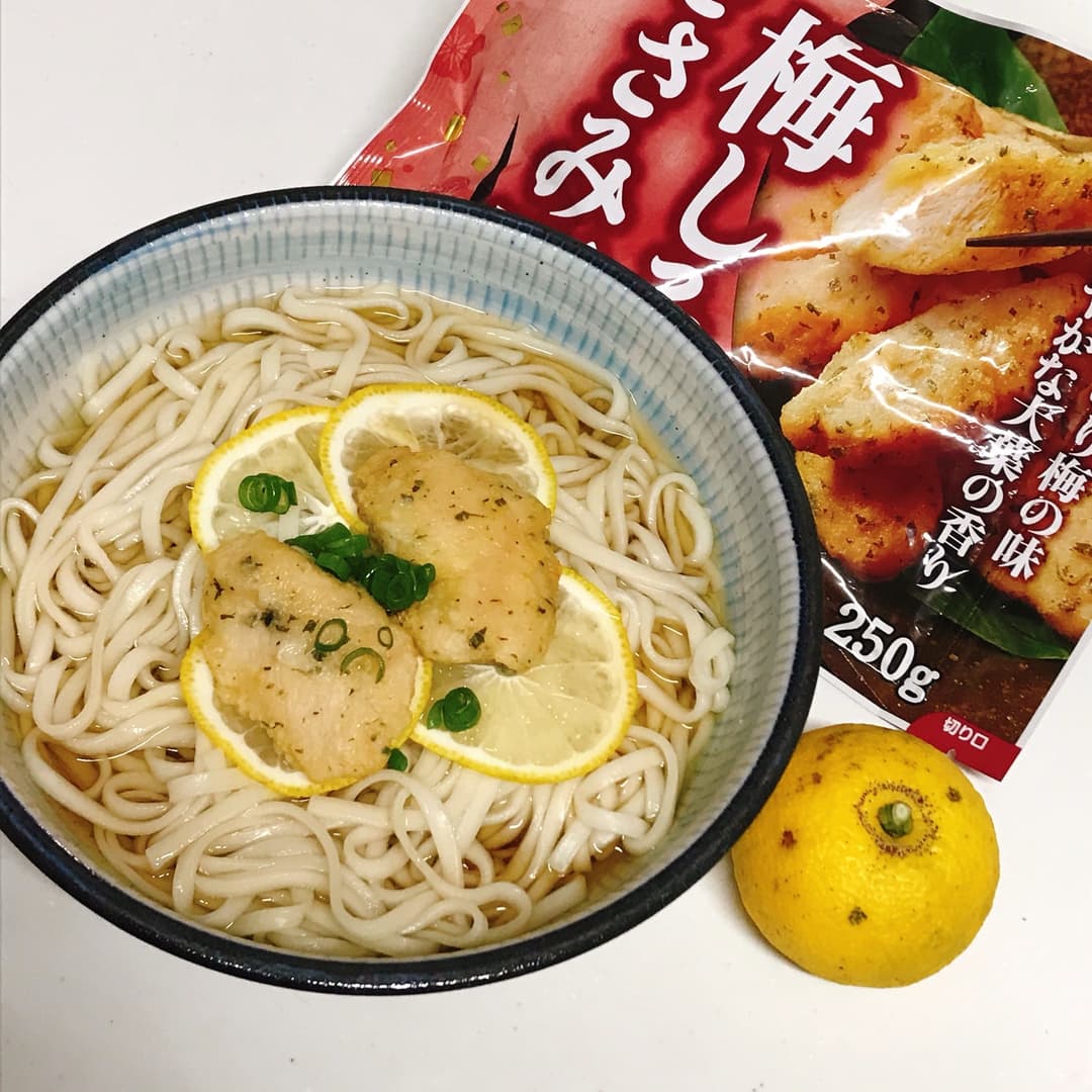梅しそささみ天のすだちうどんの完成写真