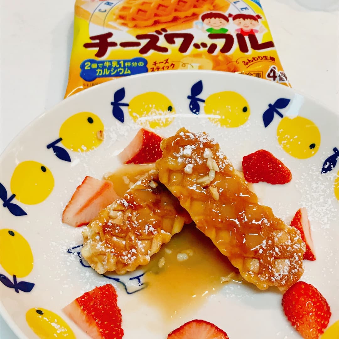チーズワッフルのピーナッツバターソースの完成写真