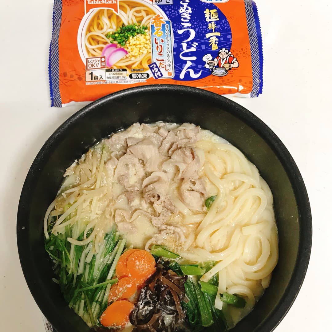 さぬきうどんの野菜たっぷり豆乳鍋の完成写真