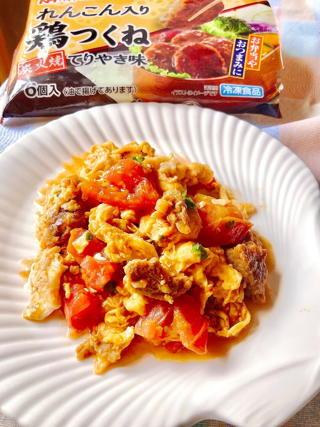 鶏つくねとトマトのオイスターソース炒めの完成写真