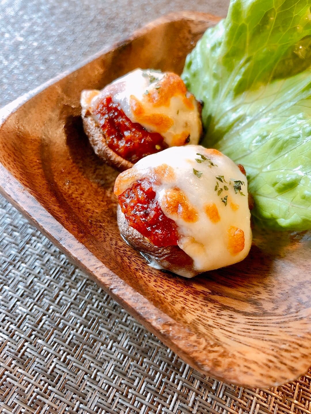 椎茸と黒胡椒チキンのチーズ焼の完成写真