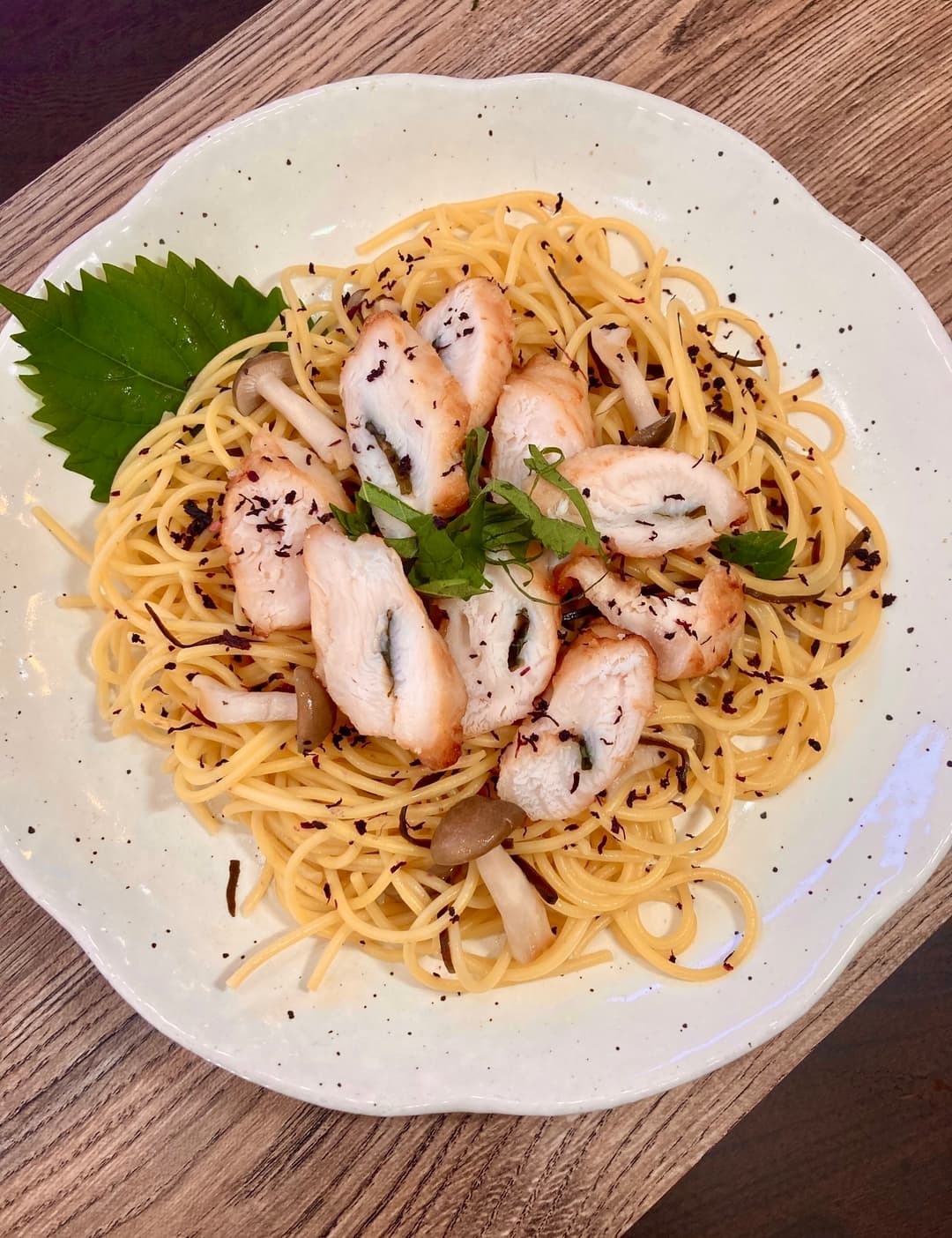 梅しそささみ焼きのヘルシー和風パスタの完成写真