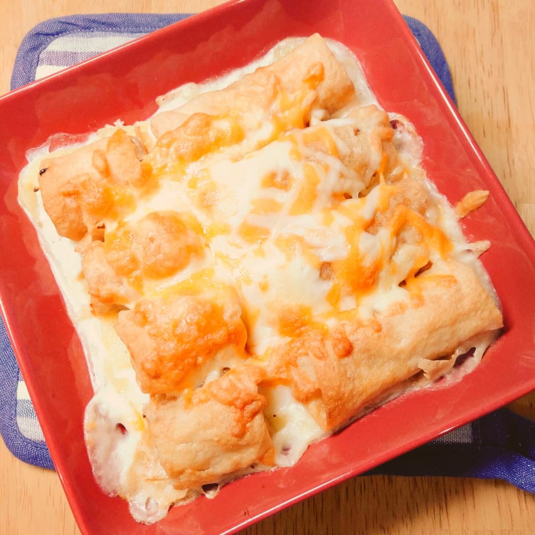 トマトの包み揚げとポテトのミートグラタン風の完成写真