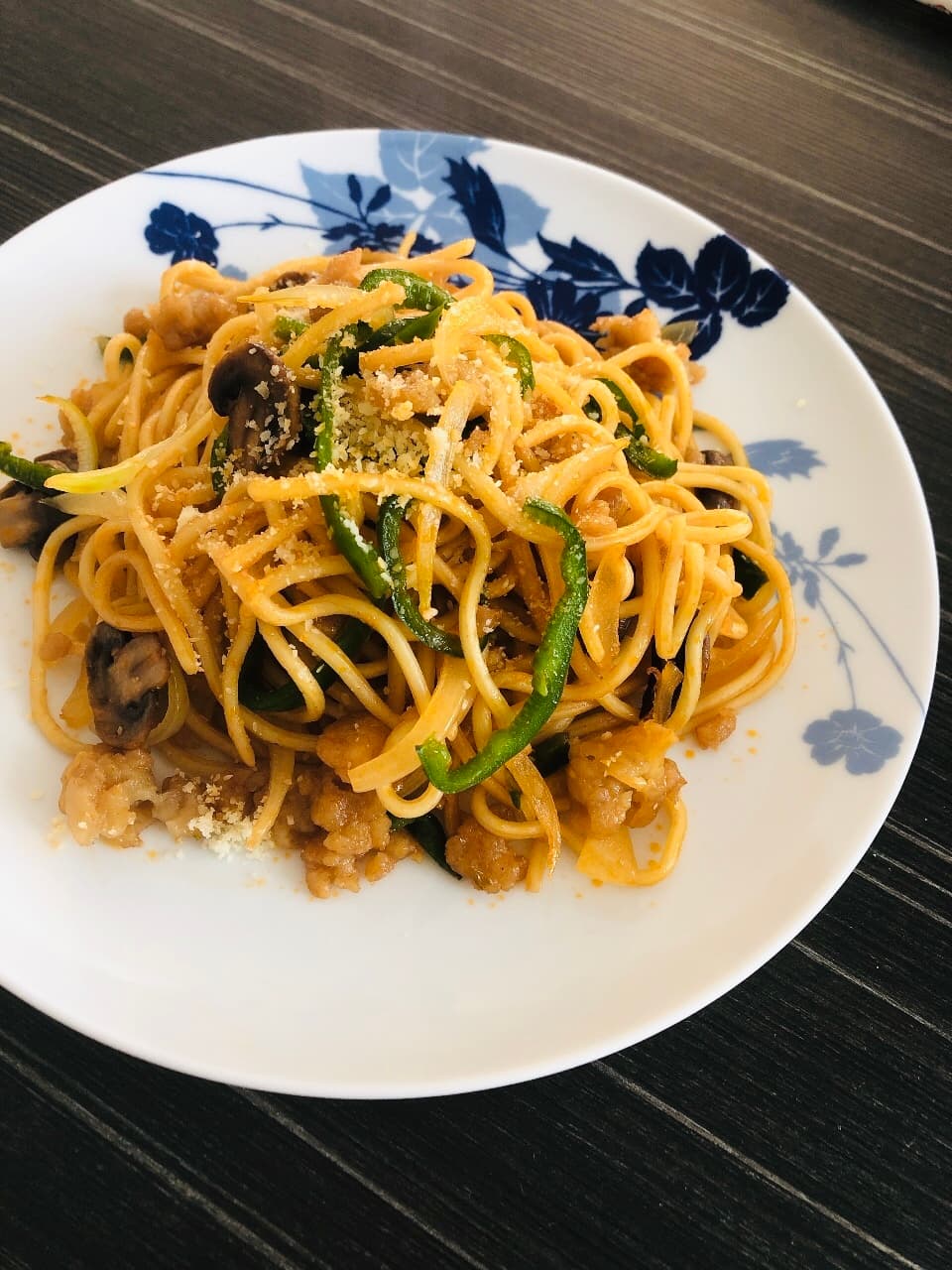 四川焼売のナポリタン風焼きそばの完成写真