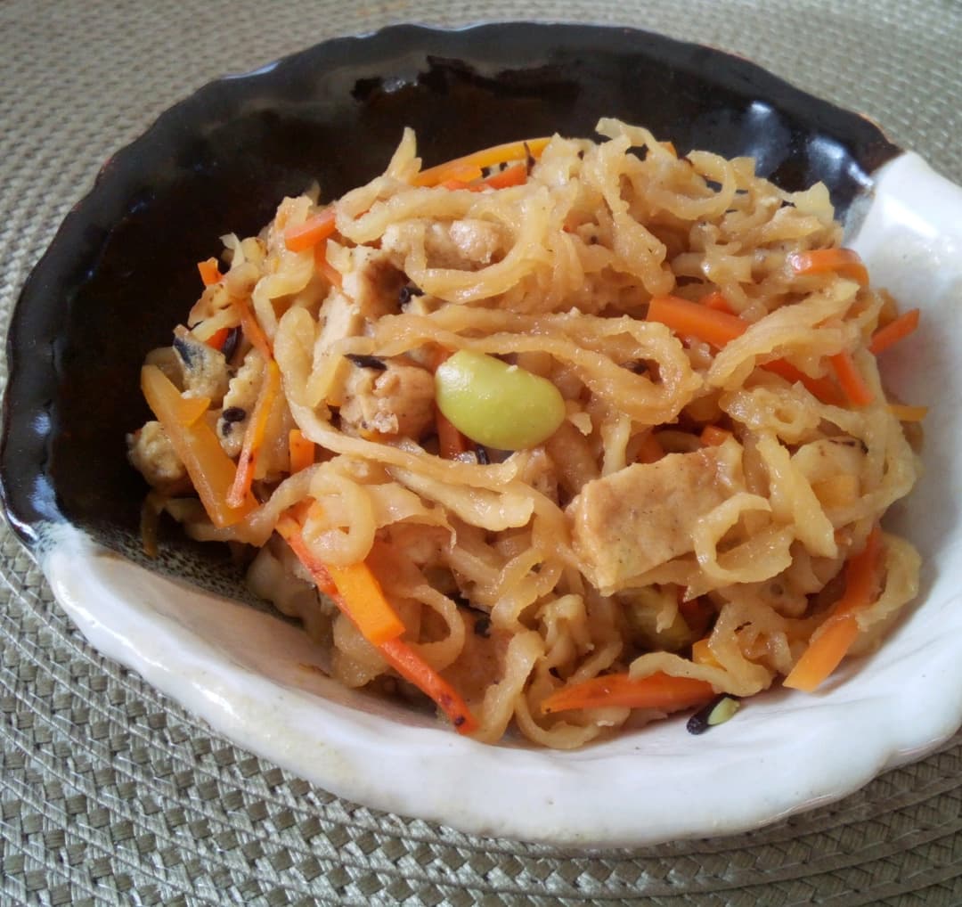 ひじきと野菜の豆腐揚げで切干し大根の煮物の完成写真