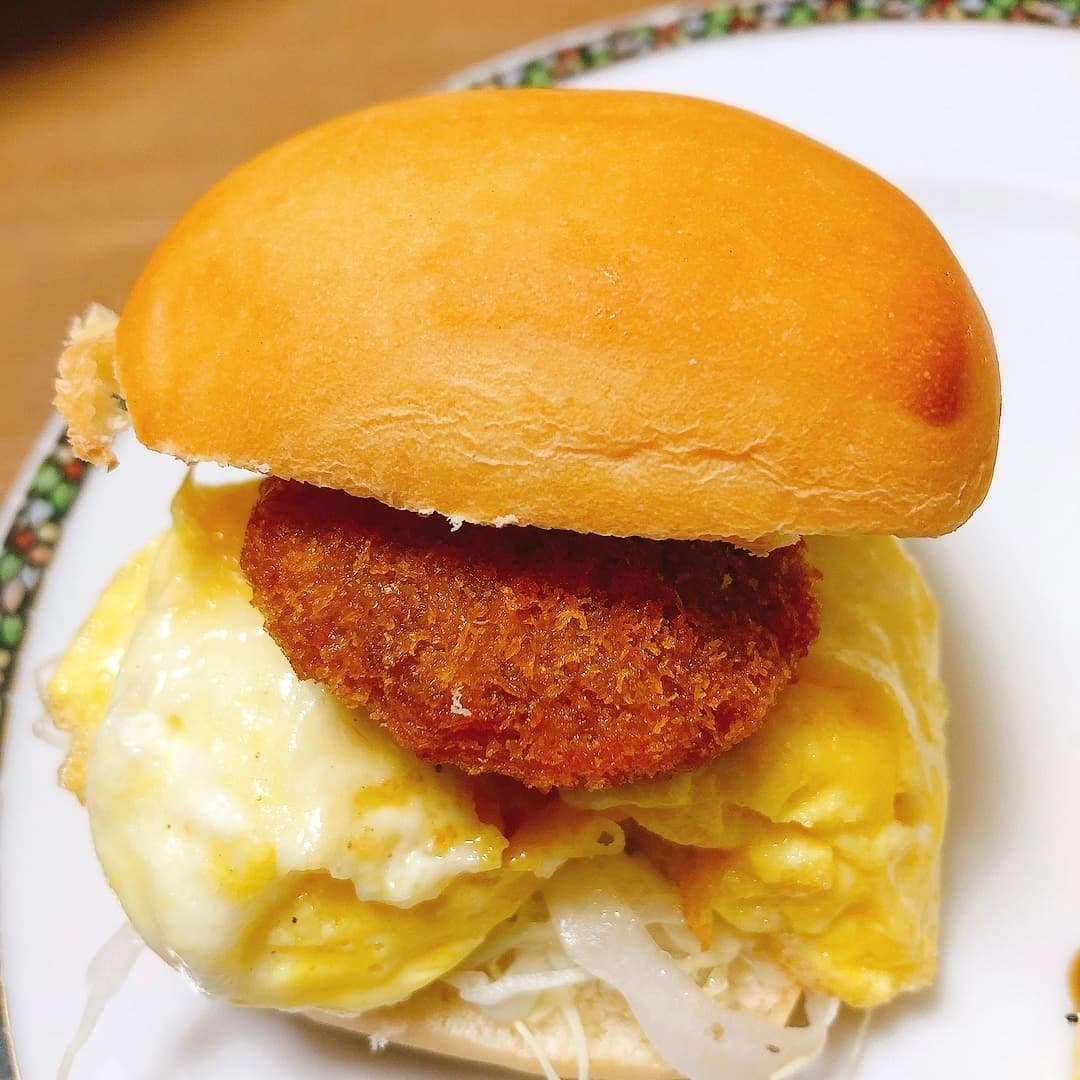 カレーコロッケパンの完成写真