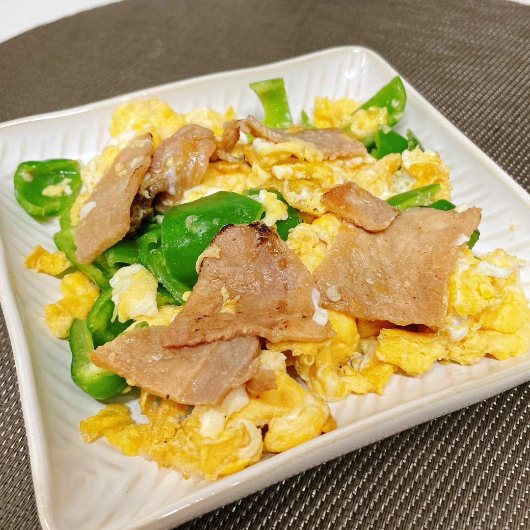 ふわふわ卵と豚ロースの生姜焼炒めの完成写真