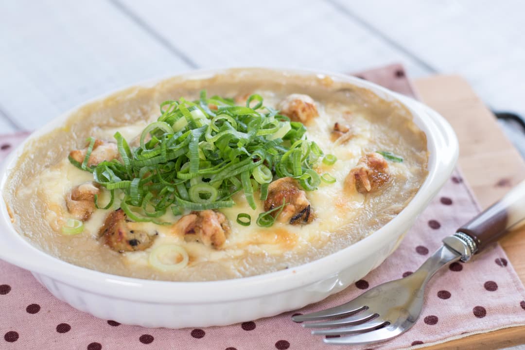 5種野菜とひじきの豆腐ハンバーグと里芋&舞茸の味噌グラタンの完成写真