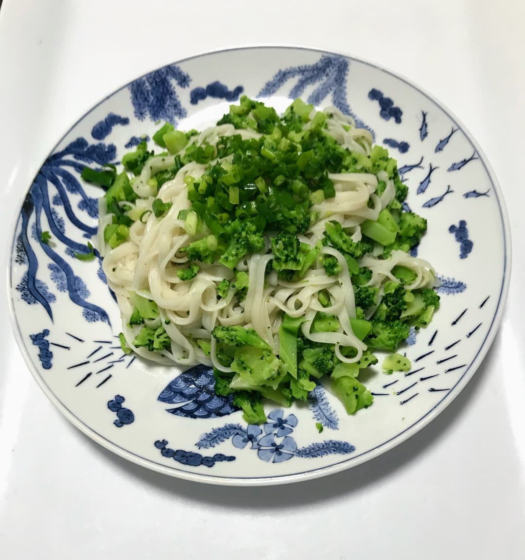 妊婦の間食 ~ブロッコリーたっぷりビタミンCパスタ 130kcalの完成写真