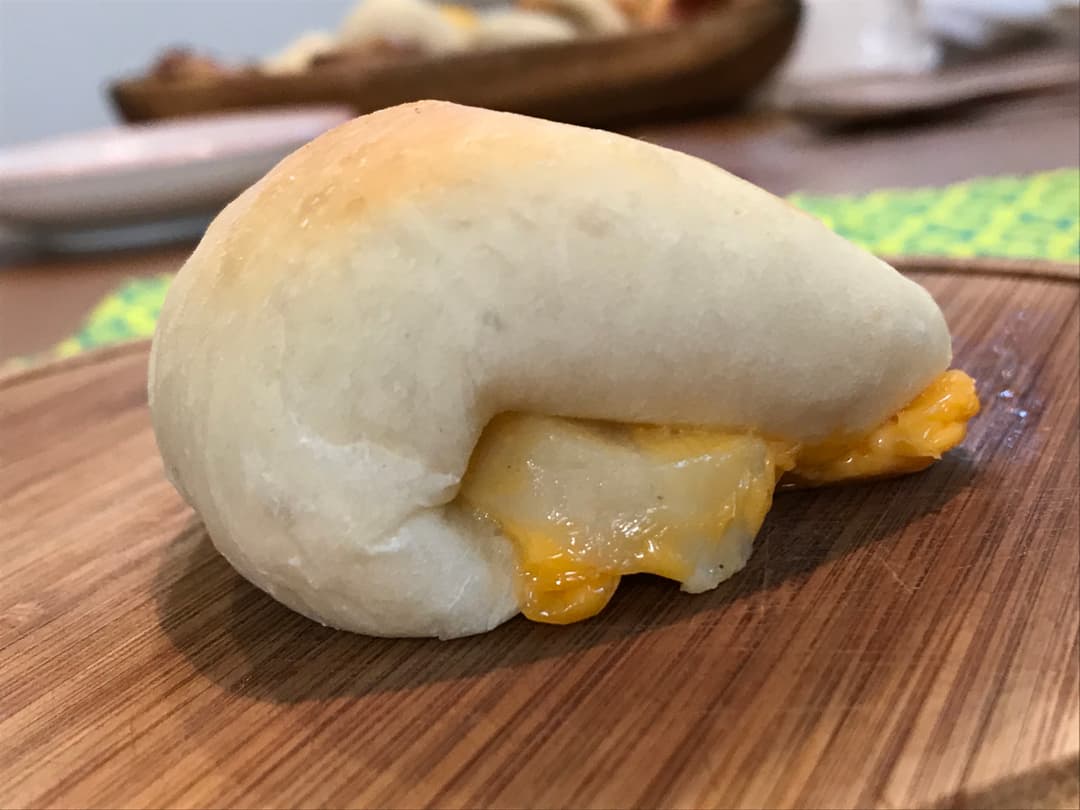 チーズサラダチキンパンの完成写真