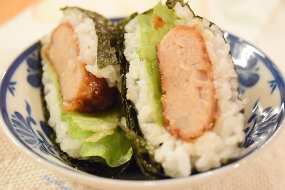 れんこん鶏竜田のおにぎらず♫の完成写真
