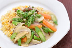 野菜たっぷりあんかけ炒飯の完成写真