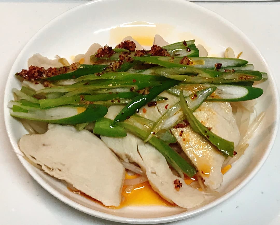 鶏ともやしの中華冷菜の完成写真