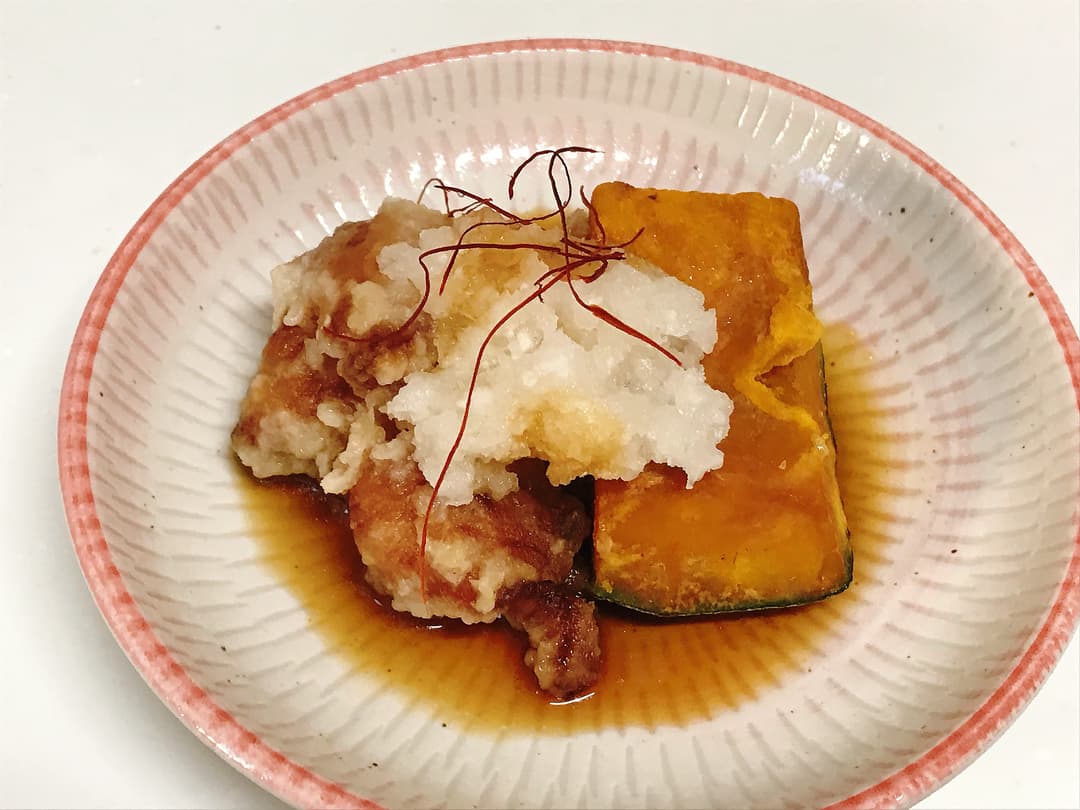 若鶏タツタと栗かぼちゃのおろし和えの完成写真