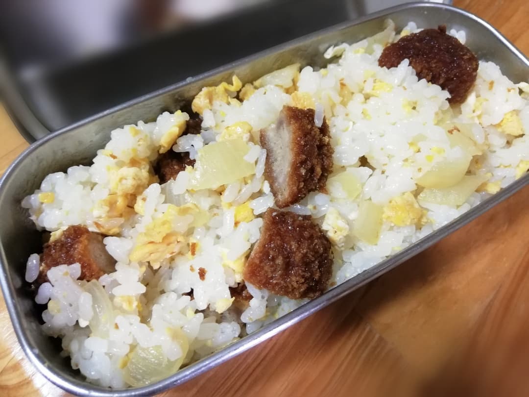 ソースかつたま弁当の完成写真